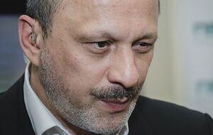 Аласания заявил, что не будет подписывать заявления своих замов об отставке