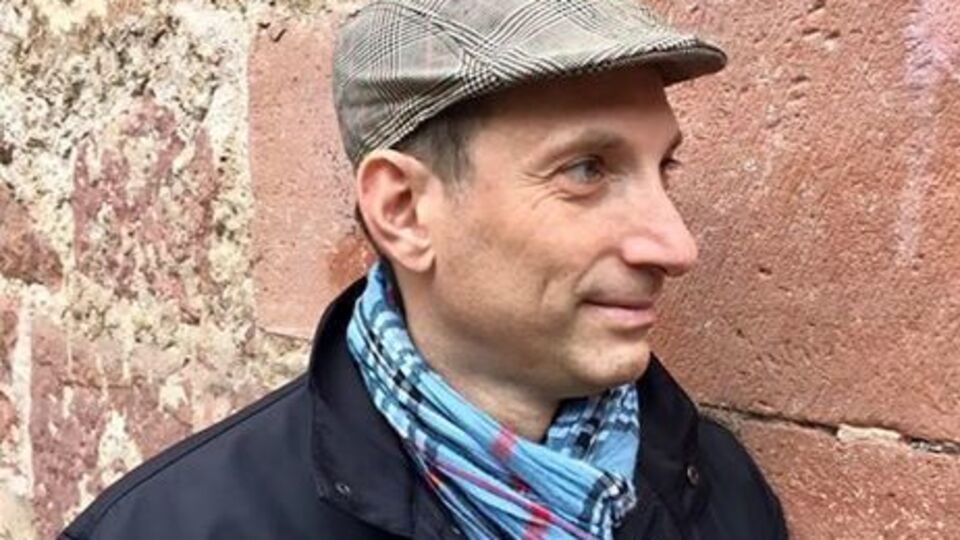 Виталий Портников: Маленький поросенок, которого допускают к большому корыту, быстро становится большой свиньей