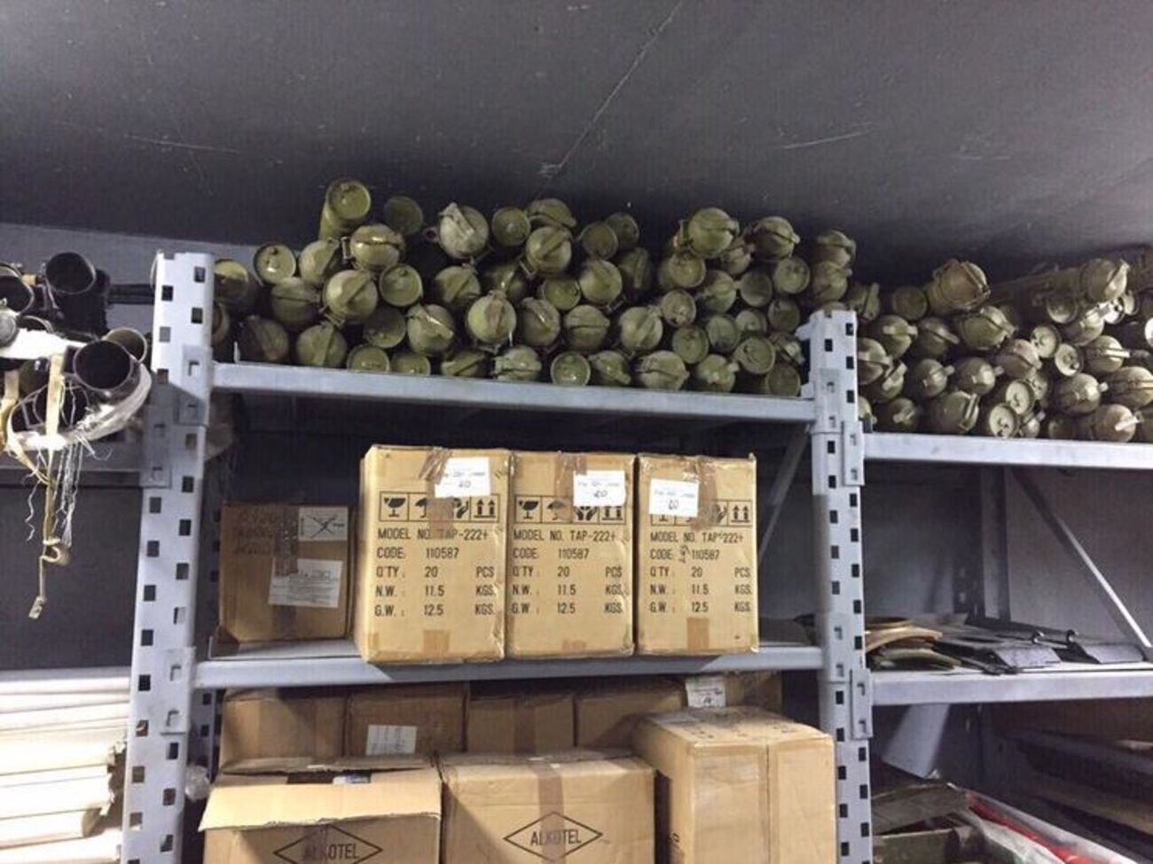 Прокурор уточнил, что правоохранители не изымали оружие, которое сразу индентифицировали как небоевое