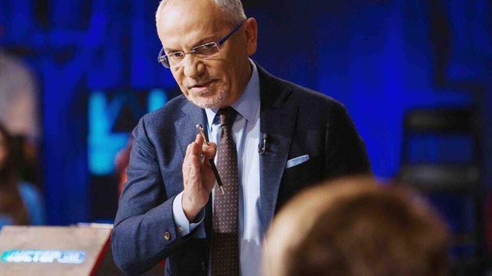 Шустер: Проблема в том, что ни в США, ни в Европе не знают и не понимают тех процессов, которые происходят в Украине, поэтому мы сделаем программу на английском языке