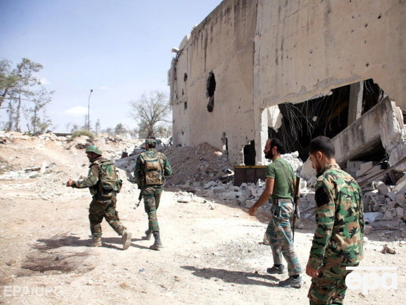 Авиаудары наносятся по той части города, где находятся повстанцы