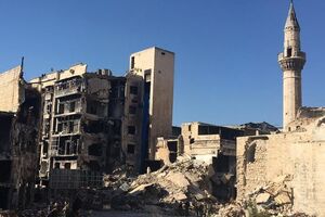 Разрушениям подверглись более десятка зданий