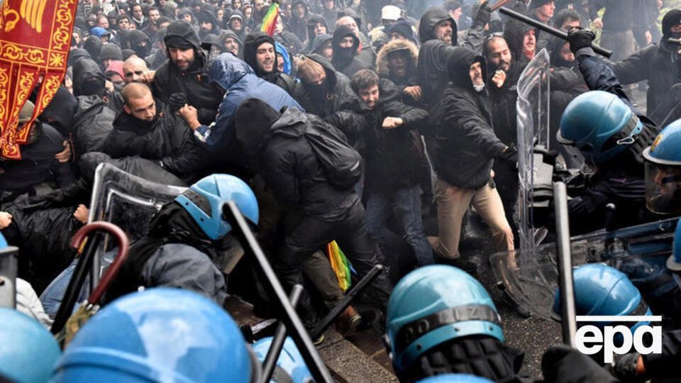 В Италии антиправительственная демонстрация переросла в столкновения
