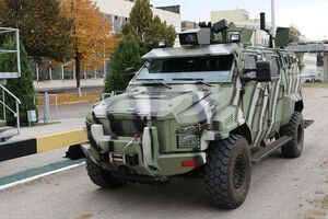 Беспилотник разработан на базе армейского бронированного автомобиля "КрАЗ-Спартан"