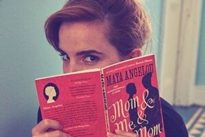 Уотсон является активисткой движения "Книги в метро"