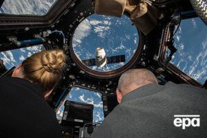 Пока SpaceX доставляет на МКС только грузы