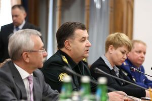 Полторак обсудил с молдавским коллегой вопросы сотрудничества