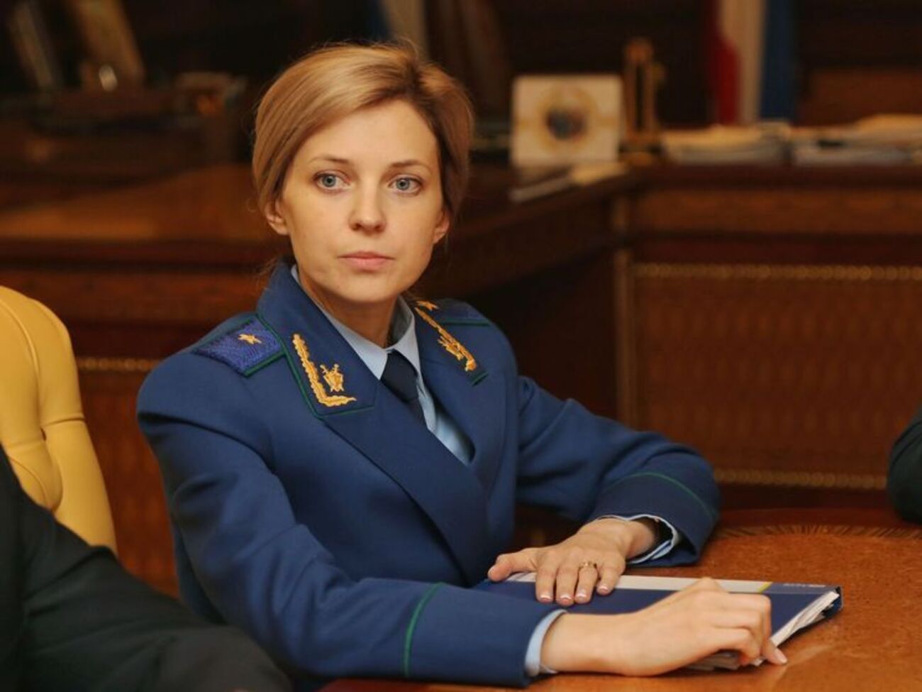 До избрания в Госдуму РФ Поклонская была прокурором аннексированного Крыма
