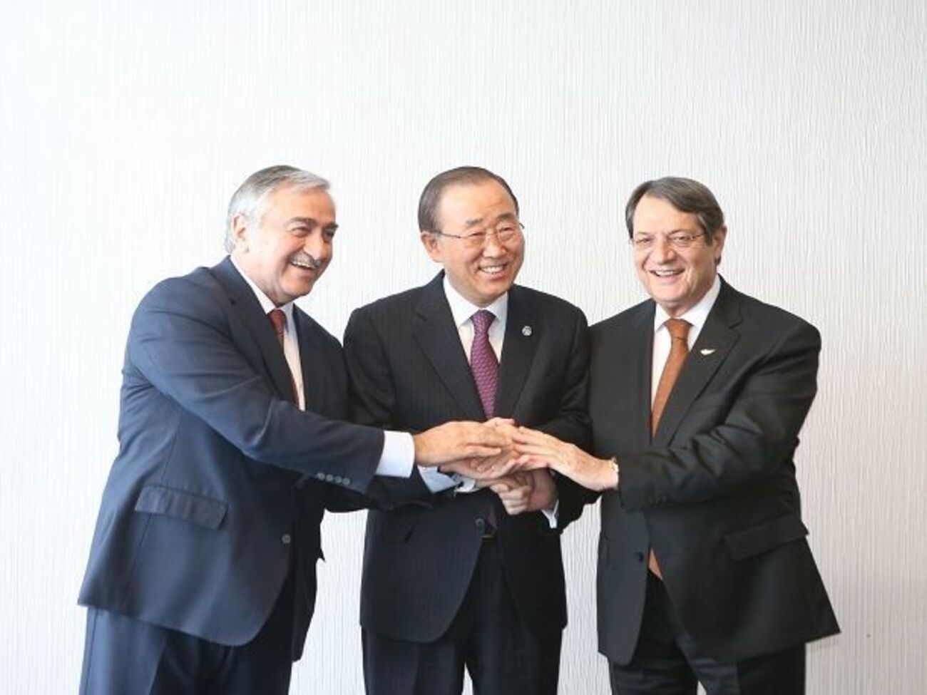 Акинджи, Пан Ги Мун и Анастасиадис перед началом переговоров