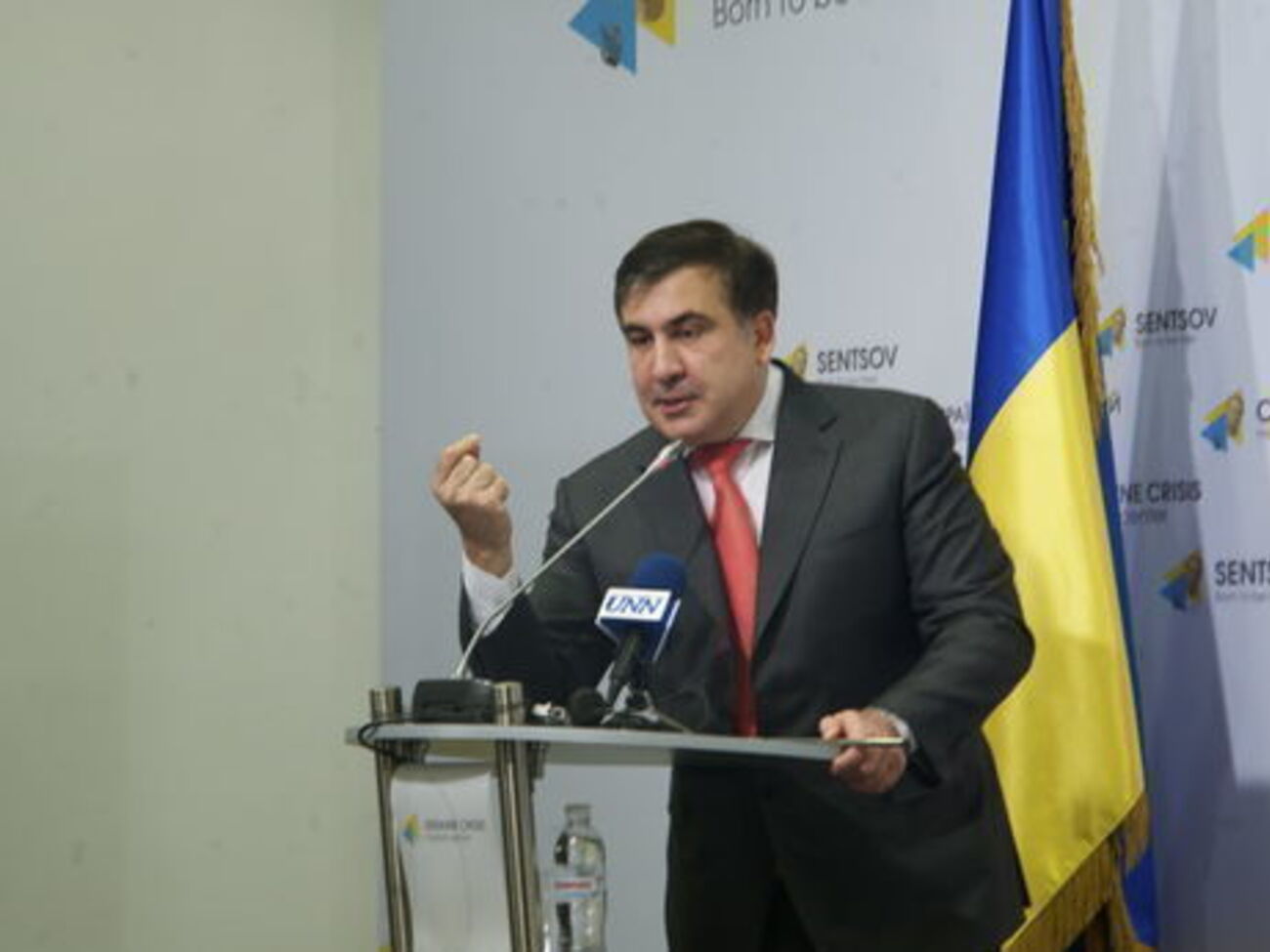 Сегодня Саакашвили подал заявление об отставке