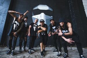 Клип "Полицаи" снят в стиле немецких сериалов 1990-х годов