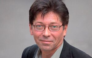 Сотник: Чем тяжелее общественная апатия, разочарование – тем больше эмигрантов