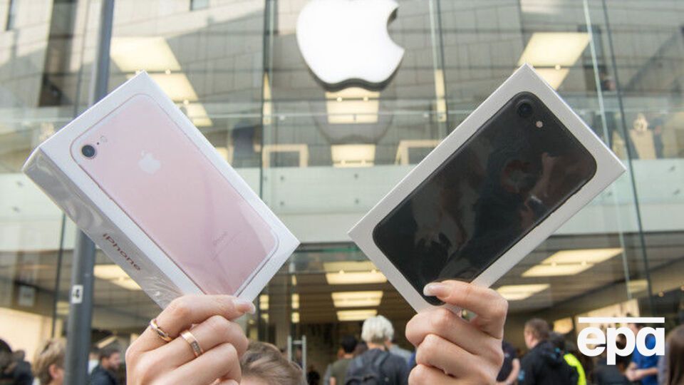 Источник издания утвердает, что может появиться еще одна модель Apple