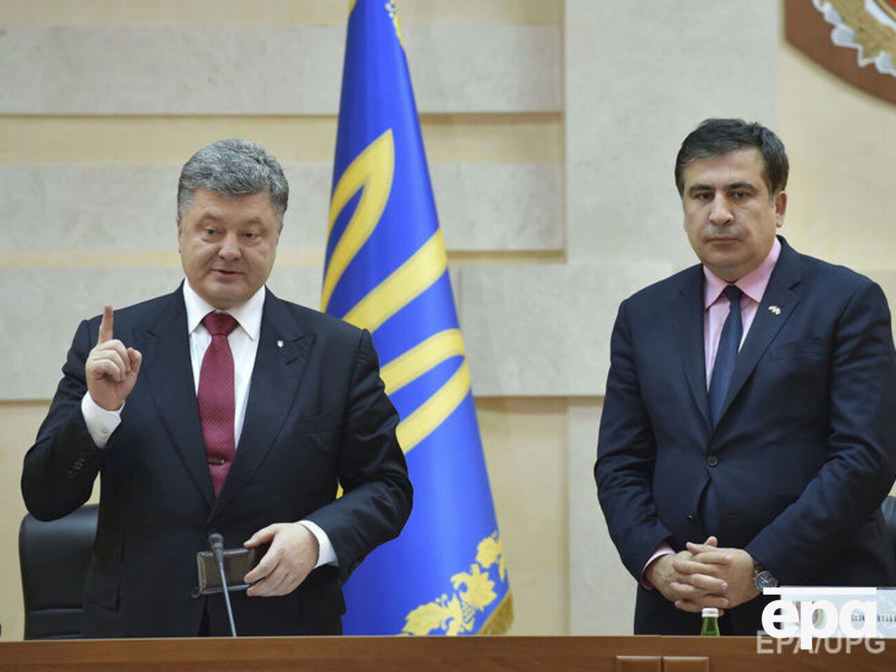 Кузьменко: Два президента бесповоротно побили горшки? Я не вполне верю в то, что все эти пятиминутки разочарования знаменуют окончательный разрыв отношений. Ну, вы понимаете: политика, скрытые комбинации, игра с электоратом...
