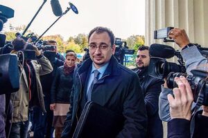 Полозов: Они пытаются избавиться от меня пока что правовыми способами