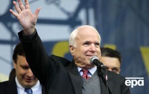 Маккейн выступал на Майдане во время Революции достоинства