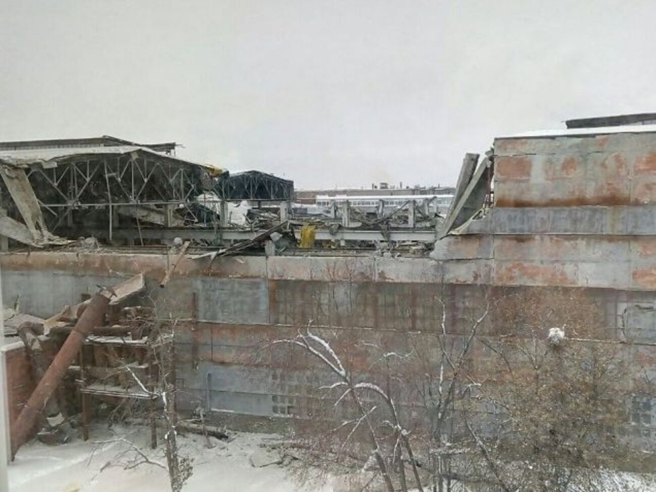 По данным МЧС, на момент происшествия в цехе находились 119 человек