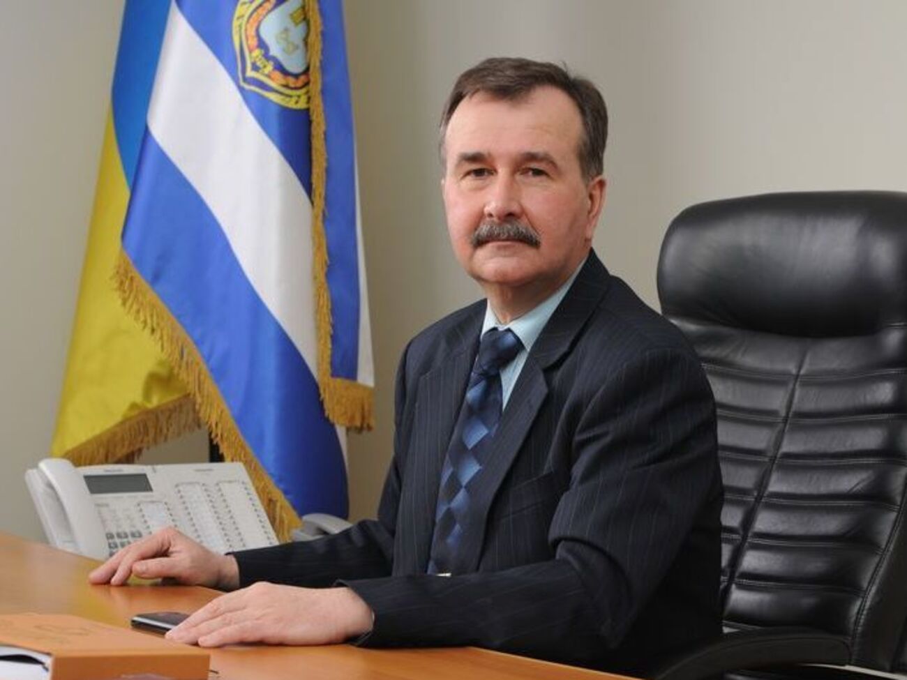 Миколаенко о поджоге дверей своей квартиры: Хочу сказать той мерзости, что я четко знаю, где наступил вам на хвост и где поломал ваши схемы