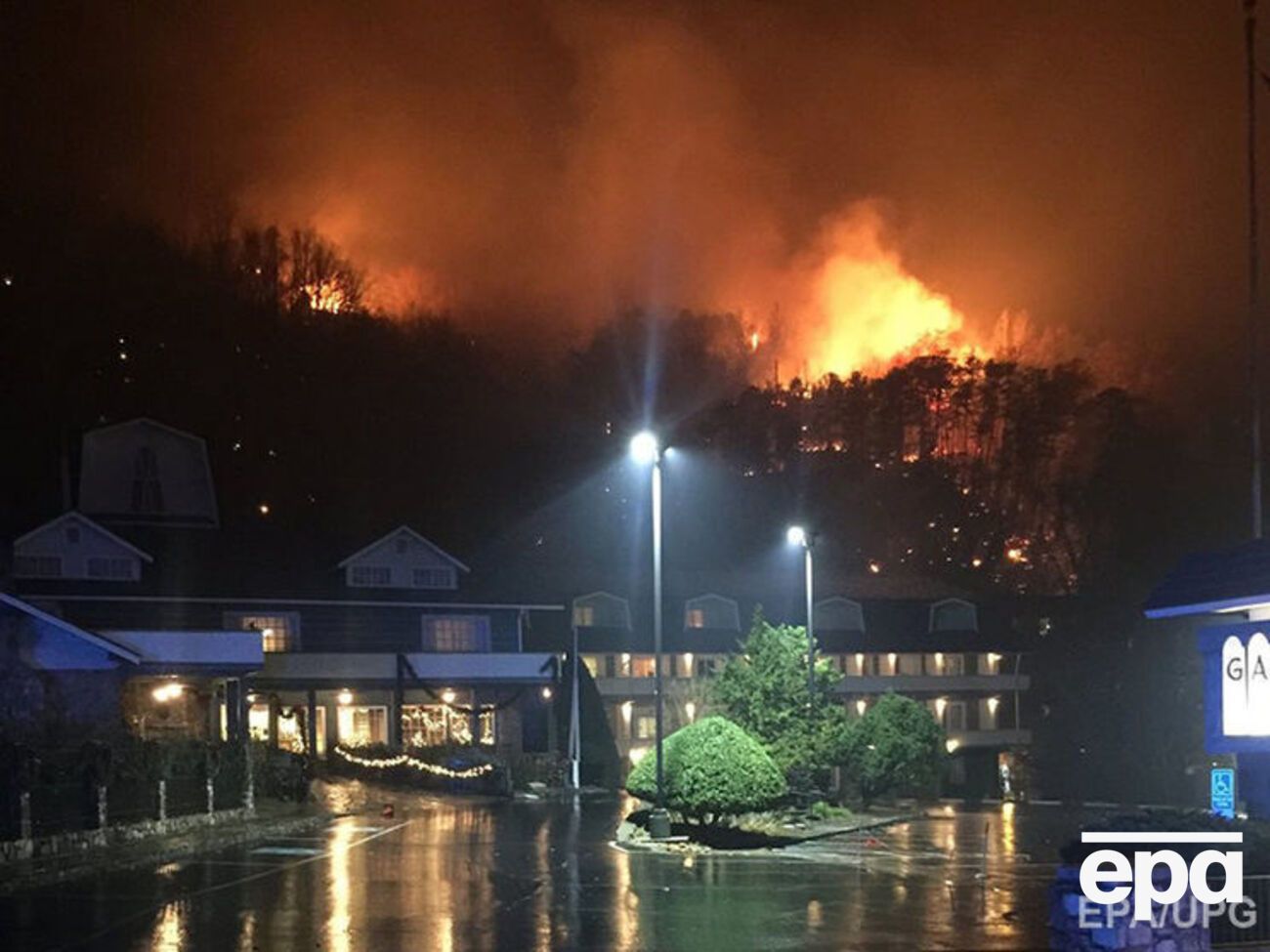 Количество задокументированных поврежденных или разрушенных из-за пожара зданий превышает 700 в округе Севьер