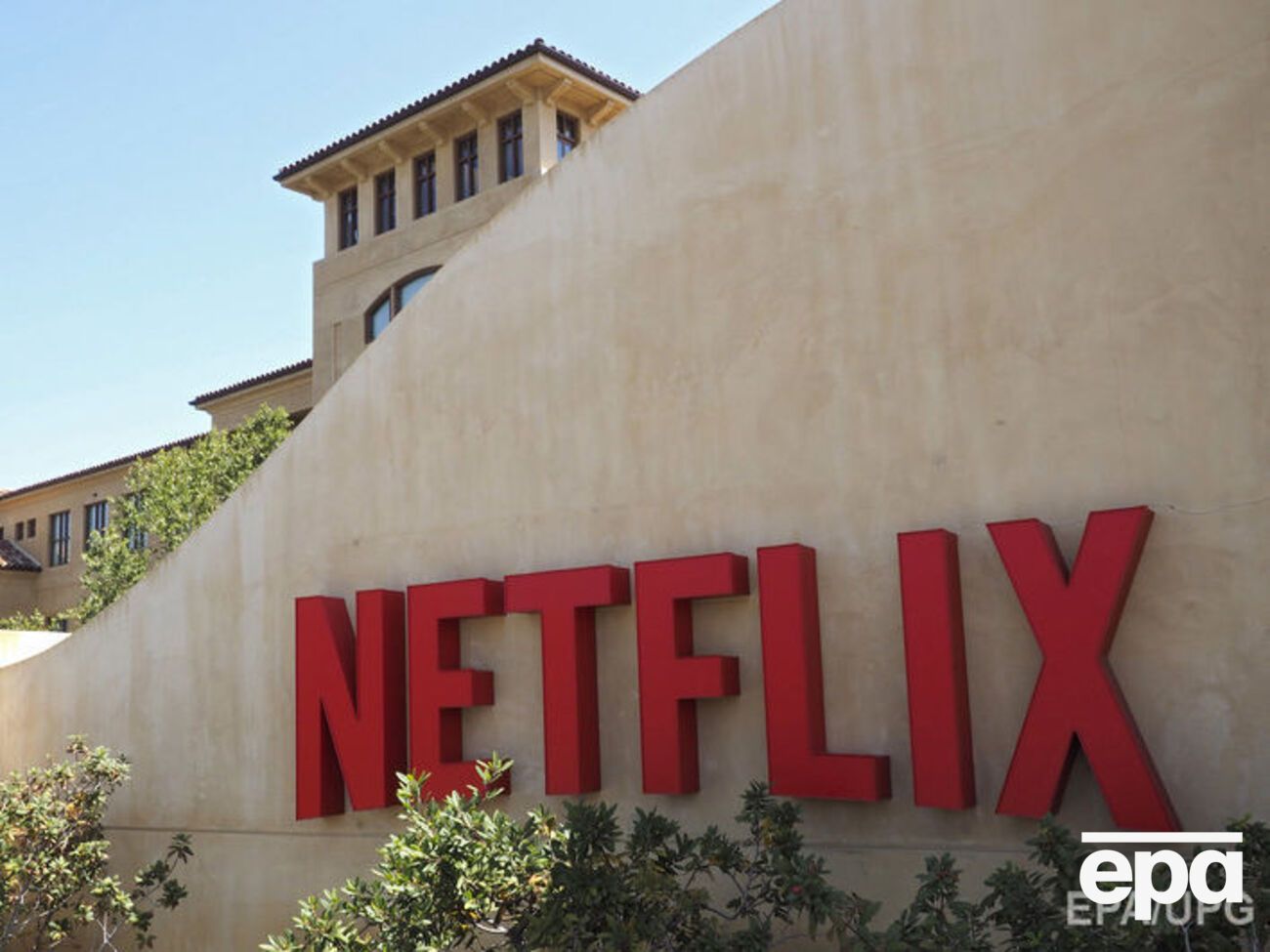 Netflix разрешит скачивать фильмы