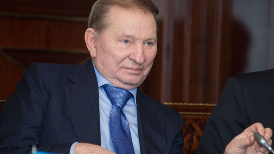 Кучма призвал не отказываться от минских переговоров