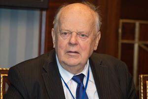 Шушкевич: Лукашенко подозревается во многих преступлениях