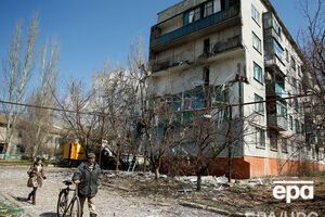 23,4% украинцев поддерживают особый статус Донбасса, амнистию для участников сепаратистских движений, которые не совершали тяжких преступлений, и проведение выборов до установления украинской власти