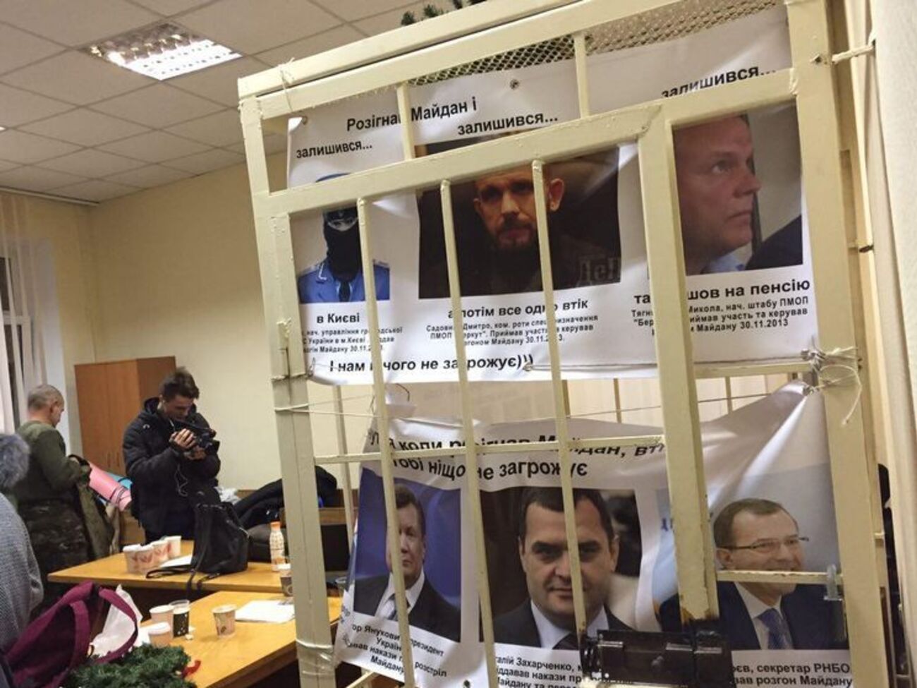 Потерпевшие по делу об избиении студентов на Евромайдане требуют встречи с Порошенко