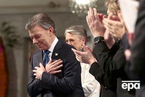 Сантос получил золотую медаль, грамоту и чек на 8 млн шведских крон