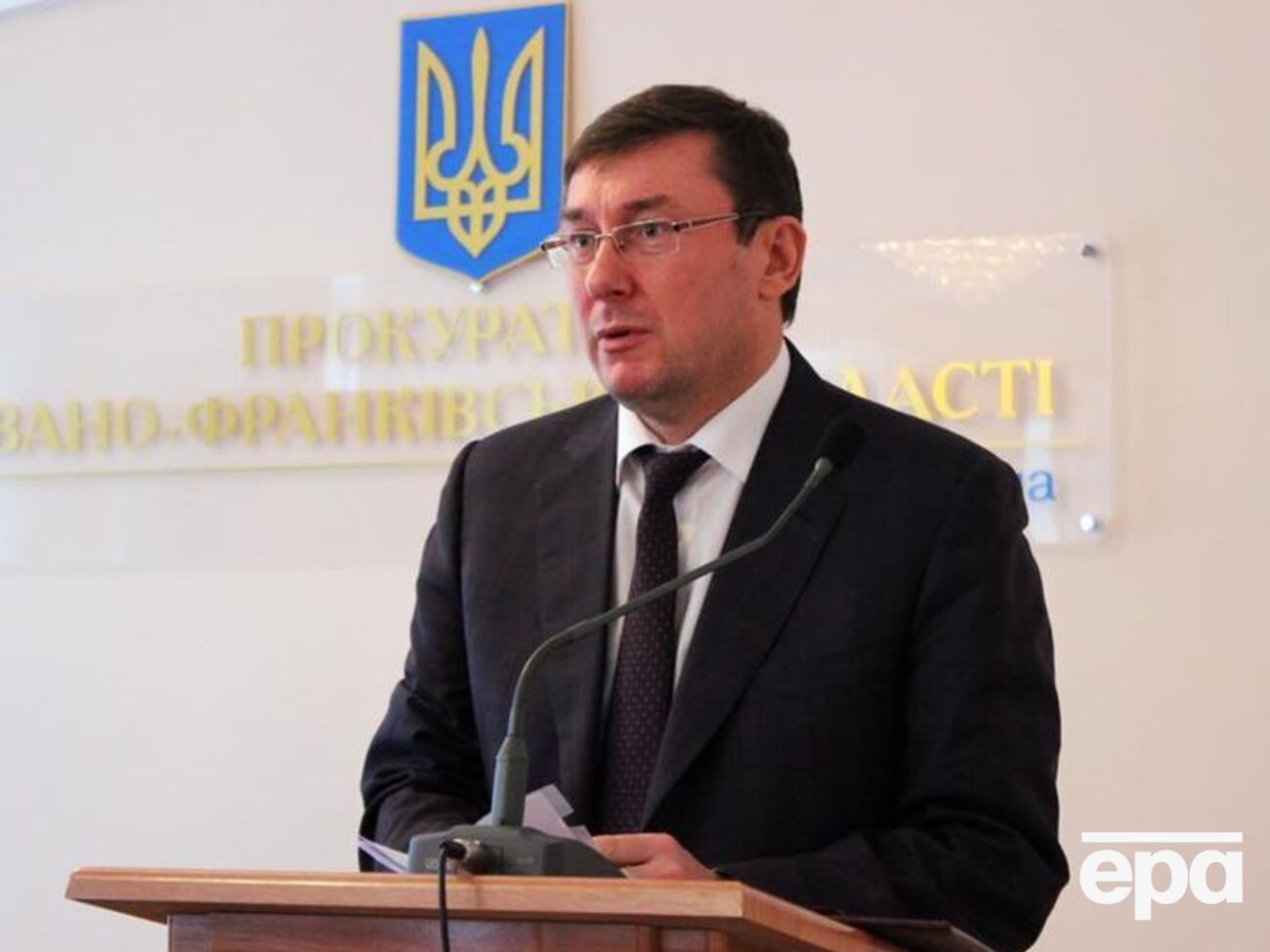 Луценко: Нет ограбления &ndash; там пыль не стерта, только открыто несколько ящиков и взято&nbsp;несколько малоценных вещей