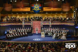 Церемония вручения Нобелевских премий состоялась 10 декабря в Стокгольме