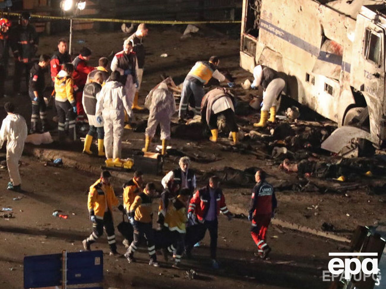 Национальный траур по жертвам двойного теракта объявлен в Турции