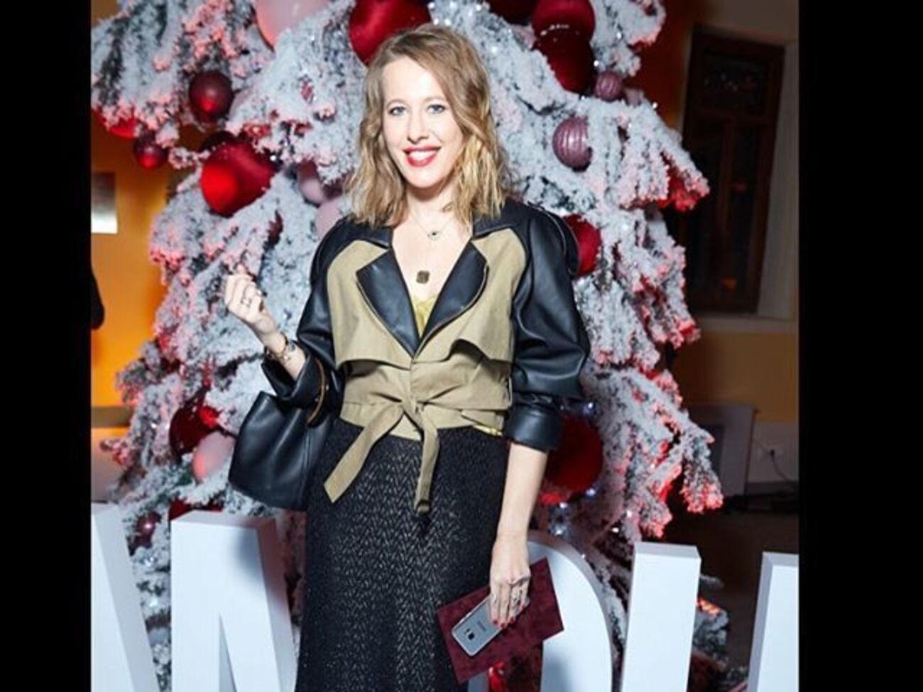 Собчак обнародовала снимок в окружении детей