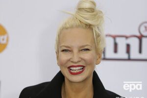 Sia расторгла отношения после двух лет брака