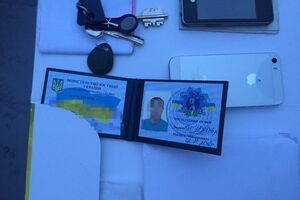 Задержанный работал старшим государственным исполнителем