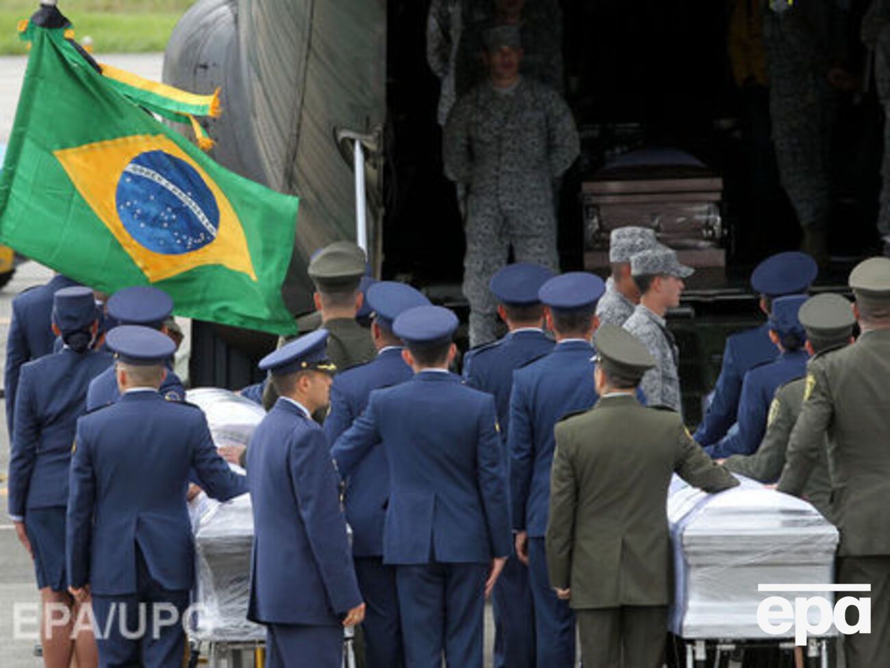 В авиакатастрофе погиб 71 человек