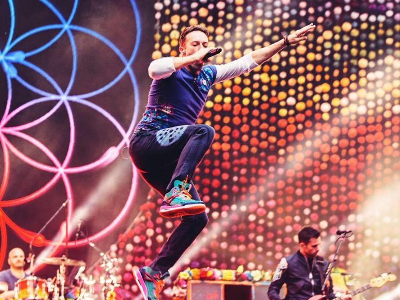 Coldplay сняли видео на песню из альбома&nbsp;A Head Full Of Dreams