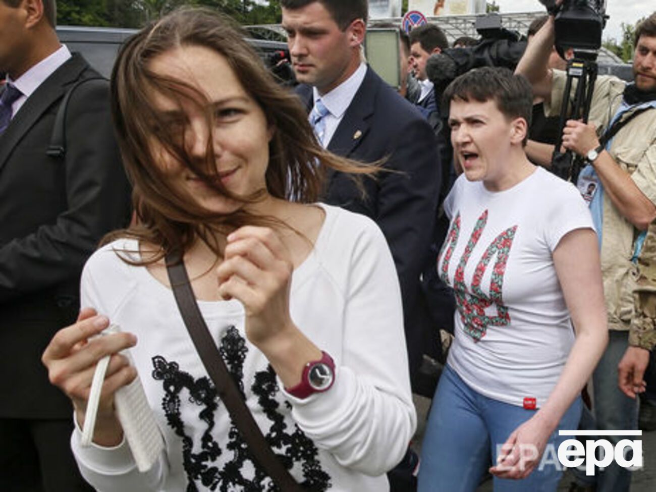 Вера Савченко: Партия "Батьківщина" заговорила о выходе Надежды Савченко только сейчас