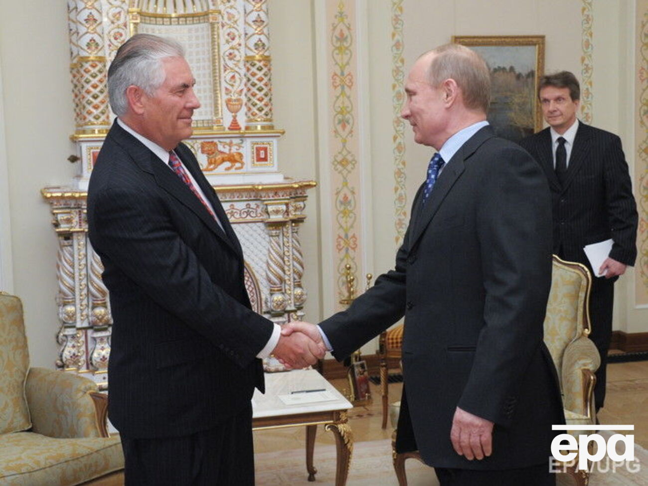 Рекс Тиллерсон и Владимир Путин на встрече в Москве в 2012 году