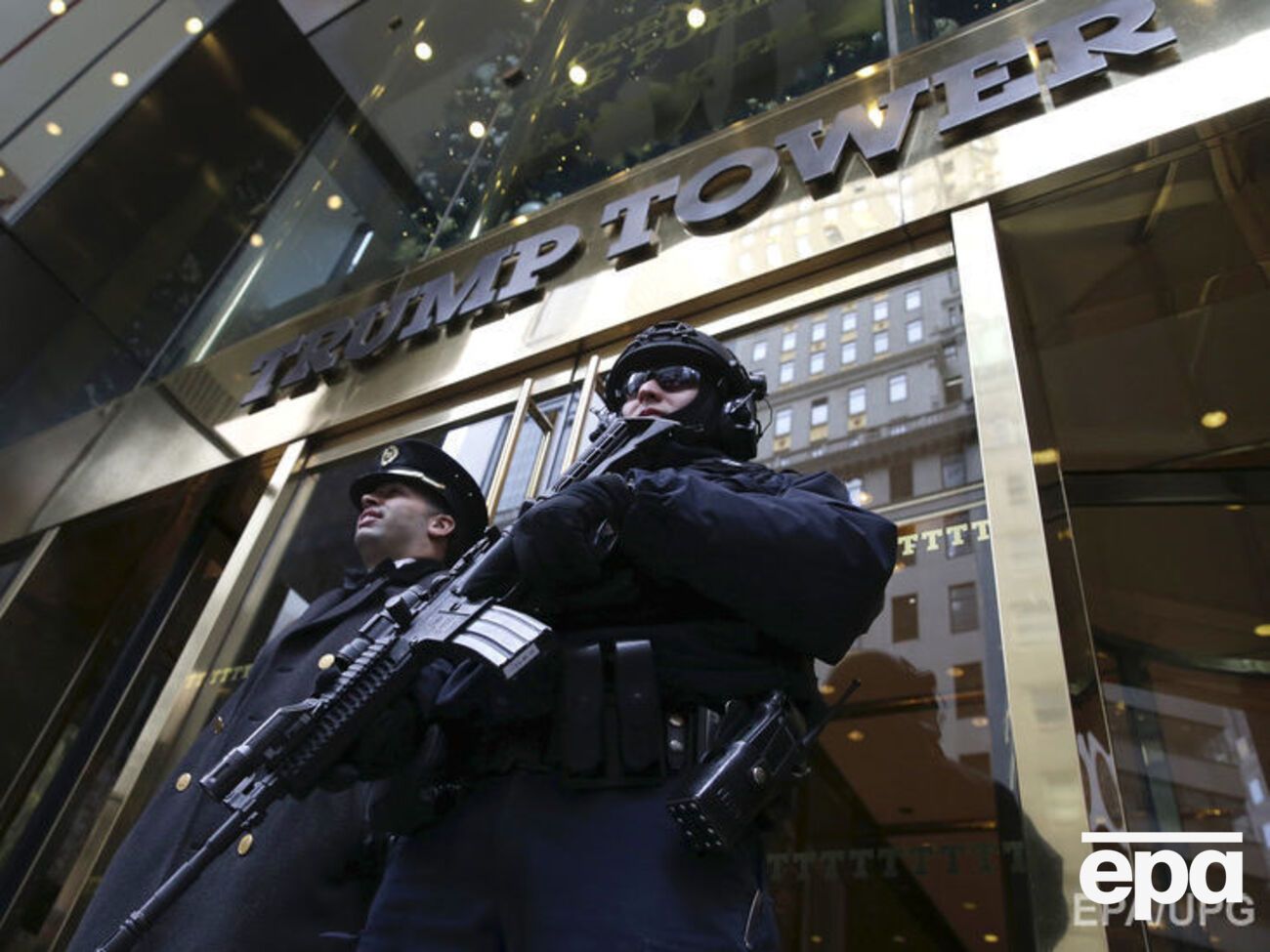 Сэндфорда задержали в июне 2016 года на предвыборном митинге Трампа