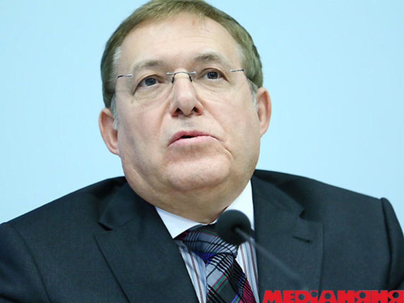 Сергей Кичигин издает газету "2000" с 1999 года