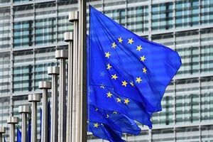 Евросоюз предусмотрел возможность отмены безвизового режима в случае провала реформ в Украине