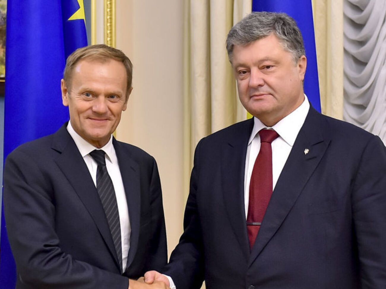 Туск и Порошенко обсудили предстоящее заседание Евросовета