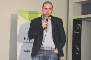Щербина: Я не исключаю, что какие-то записи у Онищенко все-таки есть, но как только он их опубликует, у него исчезнет предмет торга