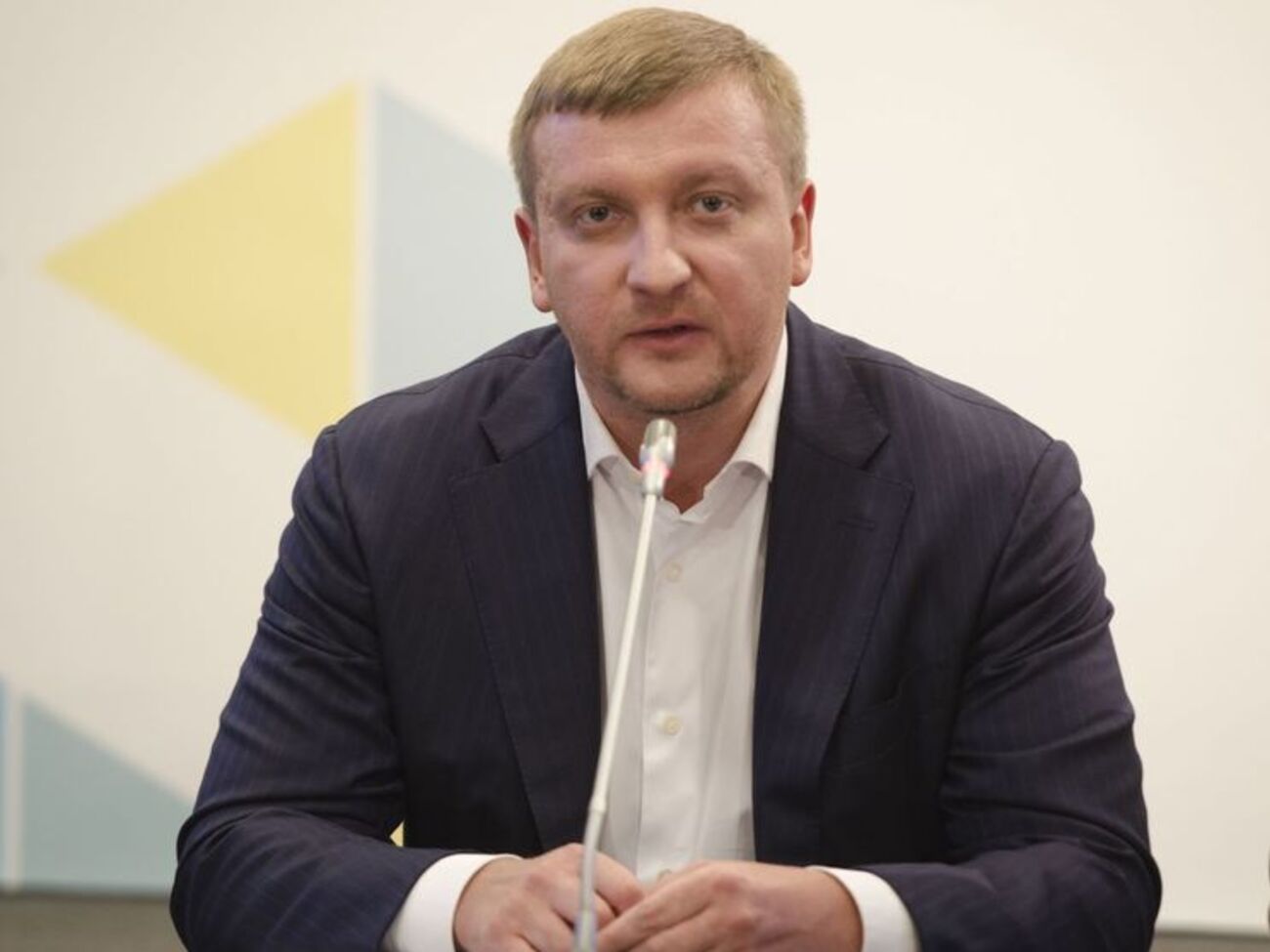 Петренко:&nbsp;Наши правоохранительные органы пока не смогли вернуть в бюджет те средства, которые правительство арестовало еще в 2014 году