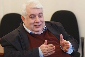 Александр Кирш: Почему для всех остальных предпринимателей кассовый аппарат необходимо использовать после миллионных оборотов, а этим – с первой же копейки?