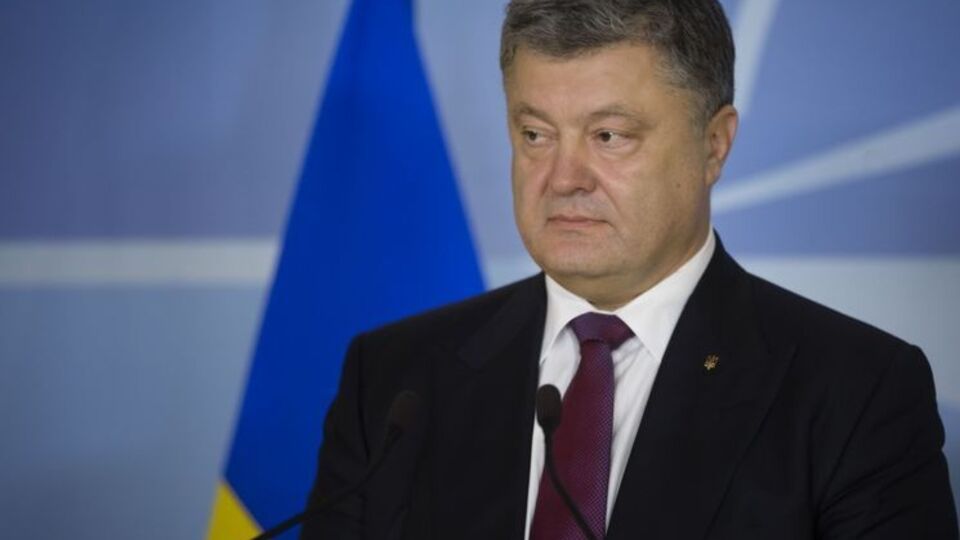 Порошенко считает, что РФ должна заплатить и за бомбежки Алеппо