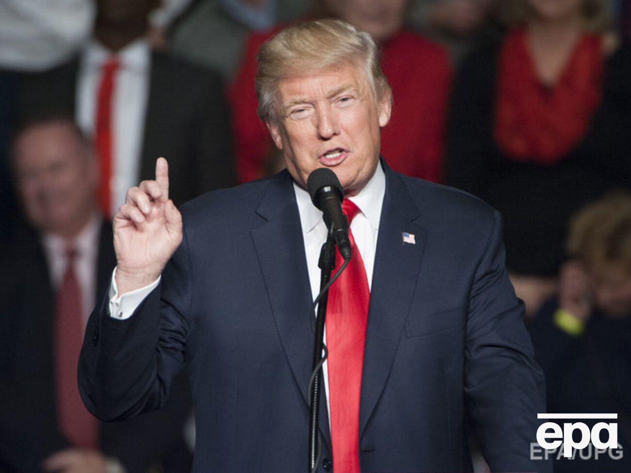 Трамп может отменить антироссийские санкции, считает советник