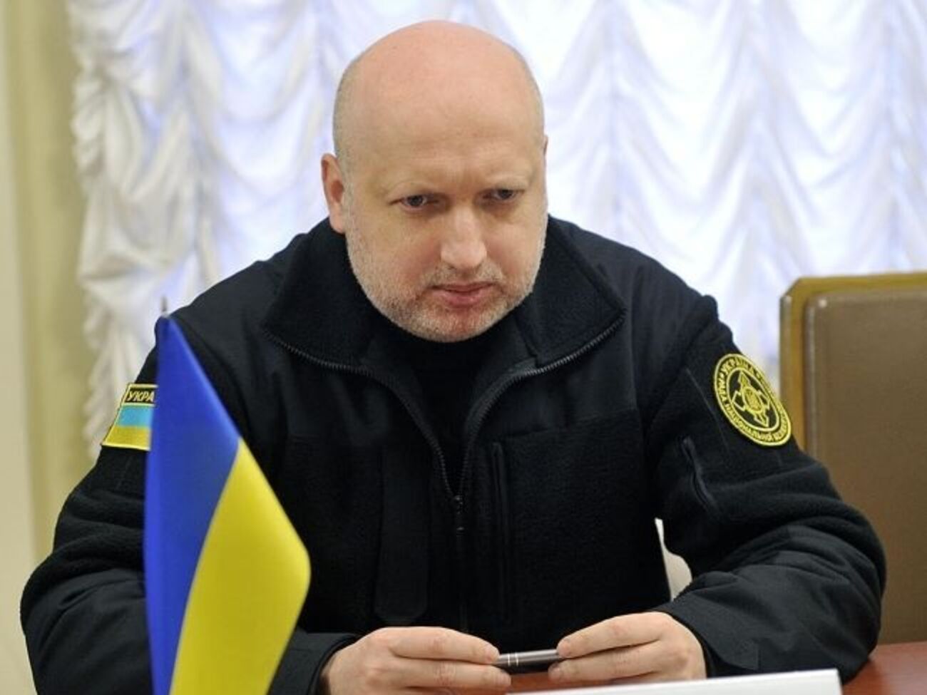 Турчинов: Громкие заявления и пиар только усложняют работу спецслужб любой страны