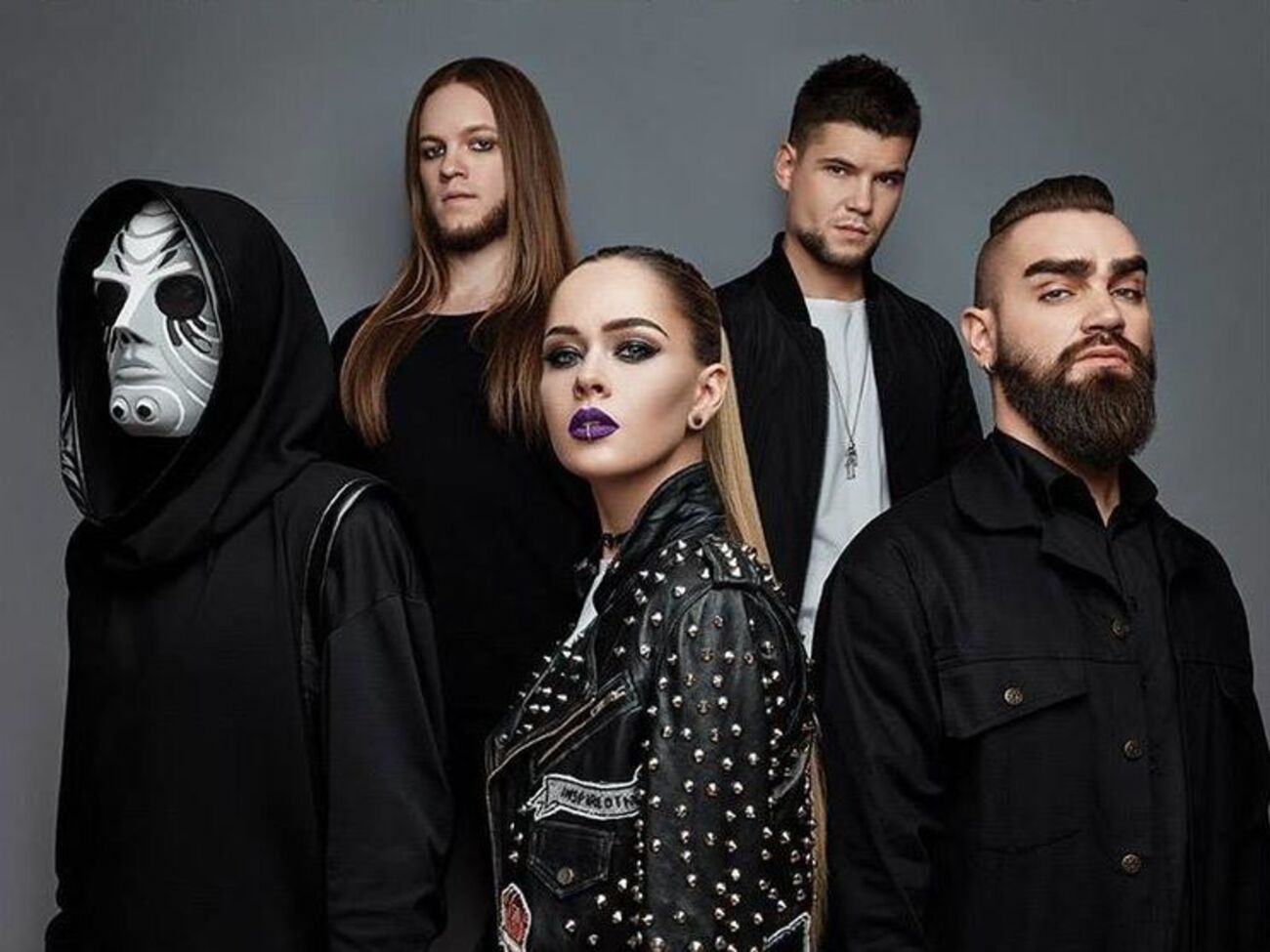 The Hardkiss: Всем привет! Мы рады представить вам нашу новую песню ближе!